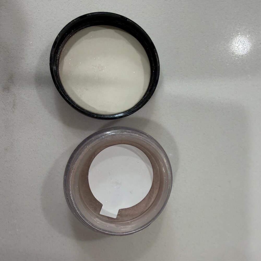 bareMinerals NUDE BEACH Eyeshadow Beige Shimmer Loose Mineral 57 g / .02 oz NWT - Picture 3 of 3
